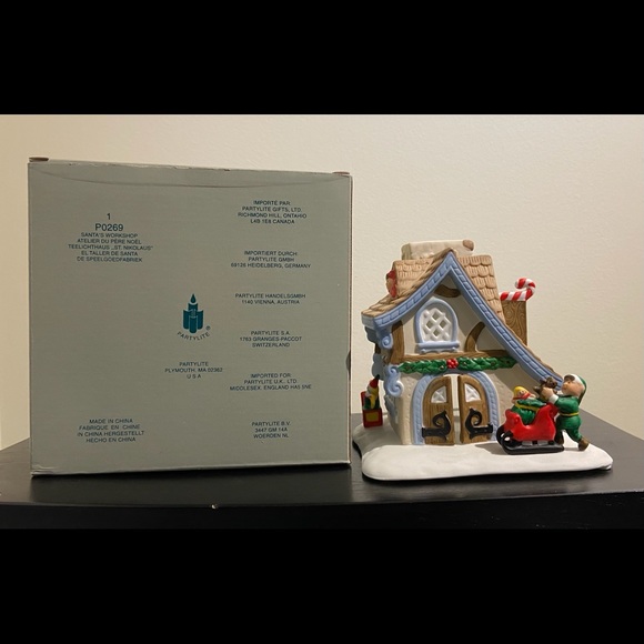 Santa’s Workshop candle holder - Picture 6 of 6